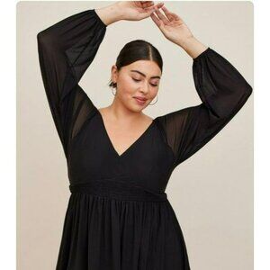 Torrid Stretch Mesh V-Neck Smocked Waist Babydoll Top size 3